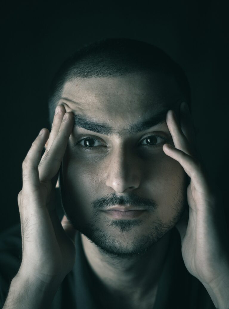 Overt vs. Covert Narcissists: Key Differences Explained