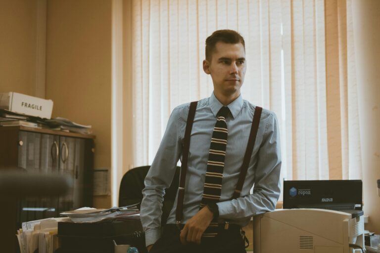 Surviving Narcissistic Bosses: Safeguard Your Mental Health
