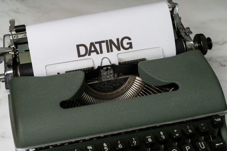 Dating a Covert Narcissist: Silent Struggles and Heartache